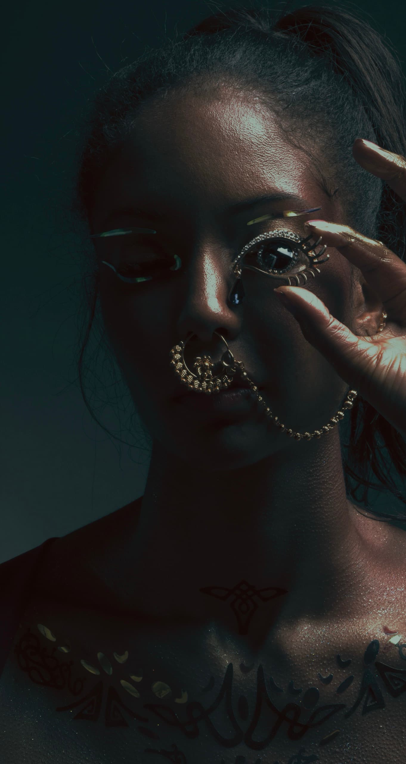 Moody portrait with gold tones